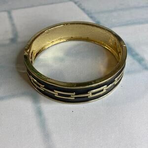 0062 Black Enamel with Gold Tone Chain Motif on Clamper Bracelet EUC